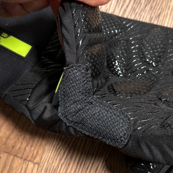 RefrigiWear Extreme Freezer Gloves 679 3M Insulated Fridge Black Unisex Large - Picture 6 of 8